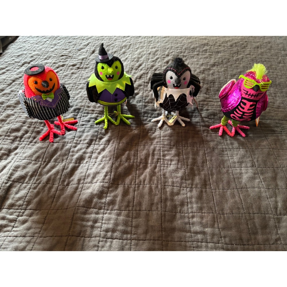 Hyde & Eek‎ Featherly Friends Halloween Birds Set of 4 NWT Decor